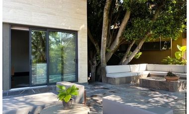 Serenidad, Estilo moderno y Vista al lago. La Peña Sur