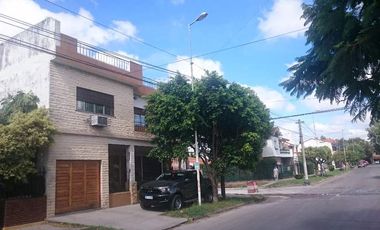 Casa en venta en Moron Sur