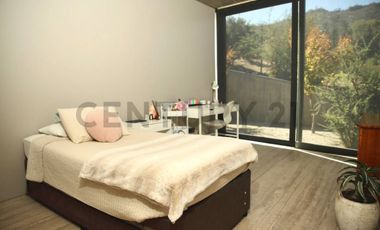ARRIENDO CASA DE LUJO VALLE ESCONDIDO