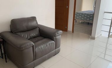 RENTA DE CASA CON VISTA AL CAMPO DE GOLF