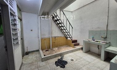 Rumah Siap Huni Semi Furnished Di Area Favorit Gading Pandawa