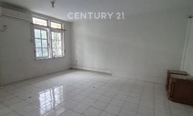 Rumah Siap Huni Semi Furnished Di Area Favorit Gading Pandawa