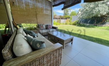 CASA EN VENTA, 3D 3B más servicio, CHICUREO