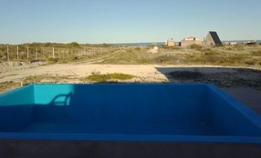 Casa en Venta con Piscina  en Las Grutas