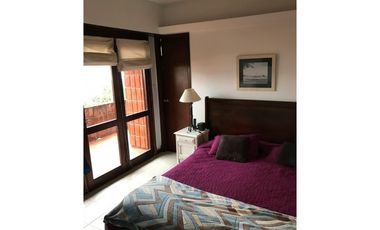 VENTA DE CHALET DE CATEGORIA EN LO MEJOR DE CAISAMAR CON PISCINA, JACUZZI, CANCHA DE PADDLE/BASQUET