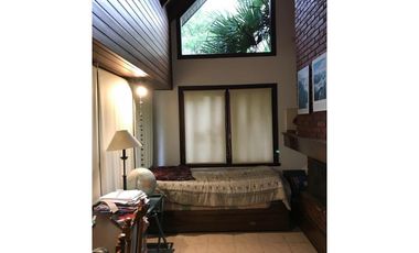 VENTA DE CHALET DE CATEGORIA EN LO MEJOR DE CAISAMAR CON PISCINA, JACUZZI, CANCHA DE PADDLE/BASQUET