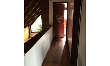 VENTA DE CHALET DE CATEGORIA EN LO MEJOR DE CAISAMAR CON PISCINA, JACUZZI, CANCHA DE PADDLE/BASQUET