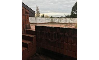 VENTA DE CHALET DE CATEGORIA EN LO MEJOR DE CAISAMAR CON PISCINA, JACUZZI, CANCHA DE PADDLE/BASQUET