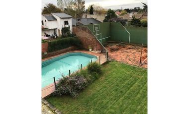 VENTA DE CHALET DE CATEGORIA EN LO MEJOR DE CAISAMAR CON PISCINA, JACUZZI, CANCHA DE PADDLE/BASQUET