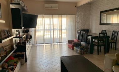 Casa PH en venta en Parque Johnston