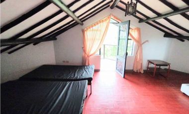 SASAIMA- HERMOSA FINCA EN CONDOMINIO (PARA REMODELAR)