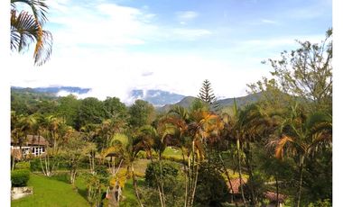 SASAIMA- HERMOSA FINCA EN CONDOMINIO (PARA REMODELAR)