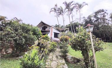 SASAIMA- HERMOSA FINCA EN CONDOMINIO (PARA REMODELAR)