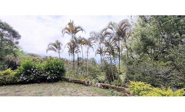 SASAIMA- HERMOSA FINCA EN CONDOMINIO (PARA REMODELAR)