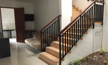 Dijual Rumah townhouse 750 m dr Cinere mall dg lingkungan nyaman