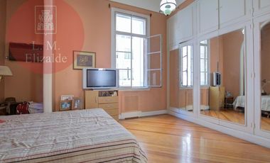 Suipacha y Arenales - Edificio Francés Divino - Excelente Categoría - Súper Luminoso