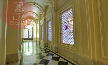 Suipacha y Arenales - Edificio Francés Divino - Excelente Categoría - Súper Luminoso