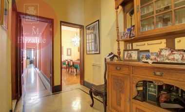 Suipacha y Arenales - Edificio Francés Divino - Excelente Categoría - Súper Luminoso