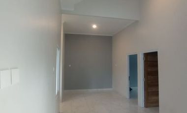 DIJUAL RUMAH TOWNHOUSE MEWAH DI JOGJA DEKAT MALL AMPLAZ