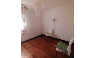 Vende o Arrienda  Casa/comercial en calle Ricardo Vicuña