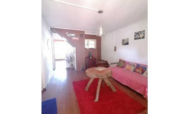 Vende o Arrienda  Casa/comercial en calle Ricardo Vicuña