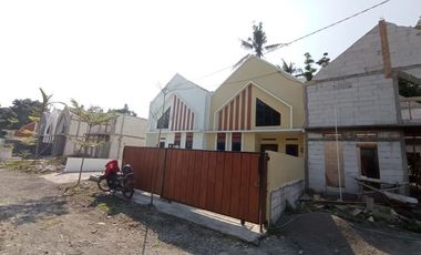 Rumah di jual di dekat exit toll prambanan