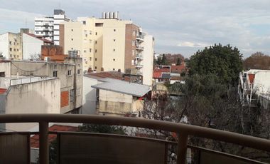 Departamento 2 ambientes con cochera - Olivos