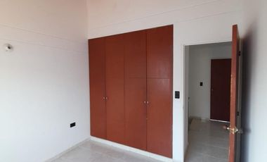 apartamento en venta en edf pietra santa. Cod V2292