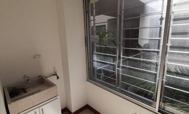 apartamento en venta en edf pietra santa. Cod V2292