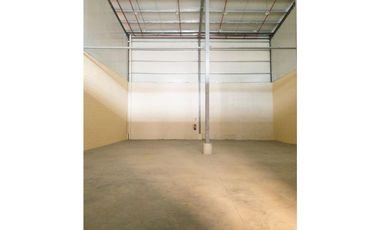 Local comercial en Vía Tocumen | Alquilo Galera