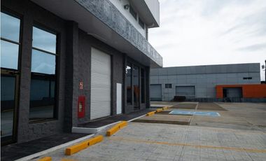 Local comercial en Vía Tocumen | Alquilo Galera