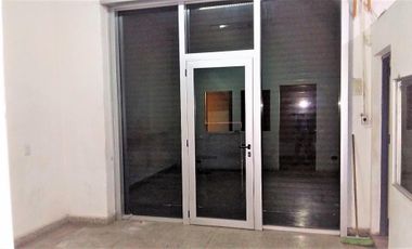 MUY BUEN GALPÓN PON PISO PARA MAQUINARIA PESADA CON OFICINAS