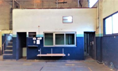 MUY BUEN GALPÓN PON PISO PARA MAQUINARIA PESADA CON OFICINAS