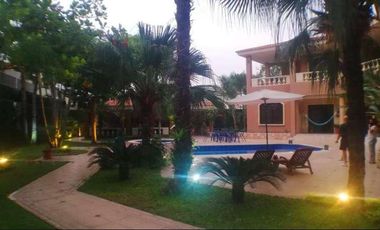 C167 - Venta Casa Mansión en Samborondón Primeros kilómetros 6 dormitorios - 1800 metros cuadrados