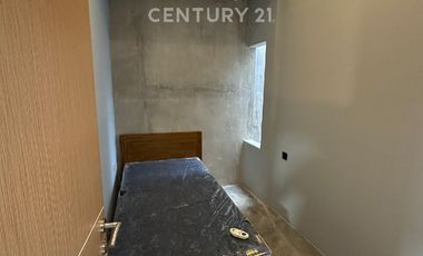 Rumah Sewa  Hanya Lantai 2 Di Cipinang, Jakarta Timur R2339