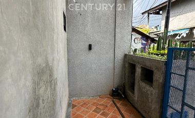 Rumah Sewa  Hanya Lantai 2 Di Cipinang, Jakarta Timur R2339