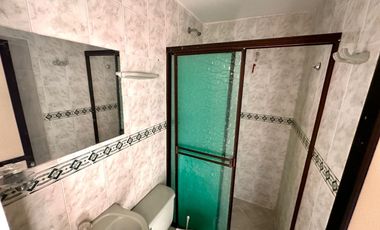 VENTA DE CASA Y LOCAL EN EL BARRIO NIZA DE DOS PISOS. Cod V5920