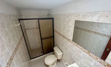 VENTA DE CASA Y LOCAL EN EL BARRIO NIZA DE DOS PISOS. Cod V5920