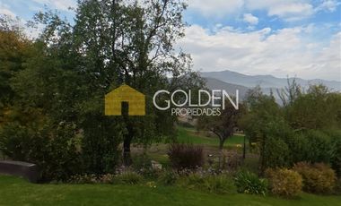 Casa en venta de 5 dorm. en Lo Barnechea / Valle Escondido