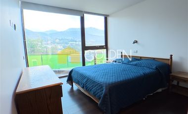 Casa en venta de 5 dorm. en Lo Barnechea / Valle Escondido