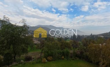 Casa en venta de 5 dorm. en Lo Barnechea / Valle Escondido