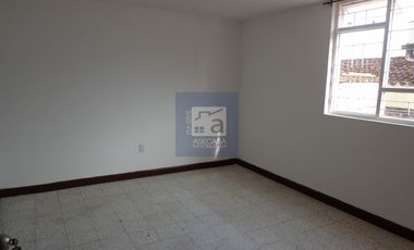 COD. 6227 - SE ARRIENDA CASA - BARRIO: PROVENZA