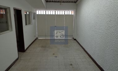 COD. 6227 - SE ARRIENDA CASA - BARRIO: PROVENZA