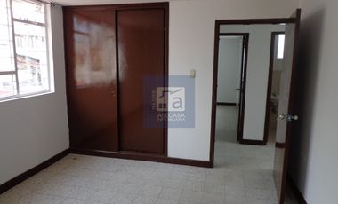 COD. 6227 - SE ARRIENDA CASA - BARRIO: PROVENZA