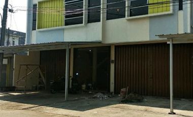 Ruko strategis pinggir jalan