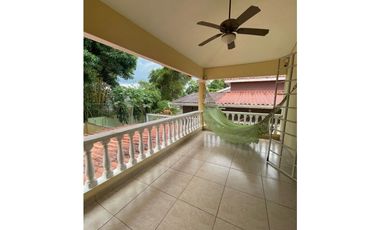 Se Vende Propiedad de 2 Plantas