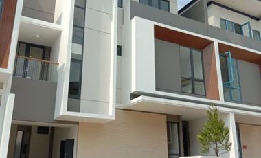 Asya Cluster Maninjau Disewakan Baru Gres