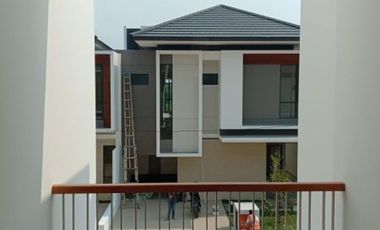 Asya Cluster Maninjau Disewakan Baru Gres