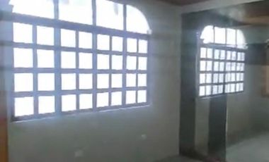 Alquilo amplio departamento de 4 habitaciones - Entre Ríos (J Luna)