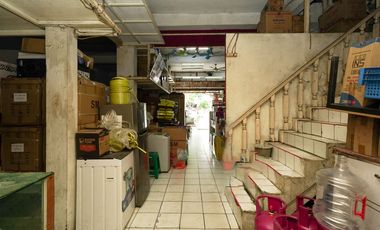 Rumah Tanah Luas 11 Menit ke Gerbang Tol Bintara Hadap Selatan J-40142